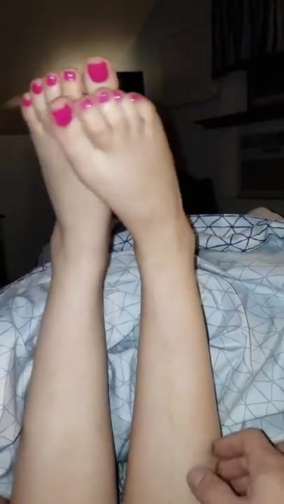 Tiny asian schoolgirl sucking dick part1