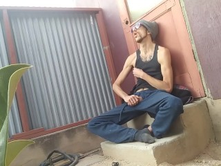 Homeless Guy Slams & Strokes His Big Cock Outside in Alley - Caught on Cam!