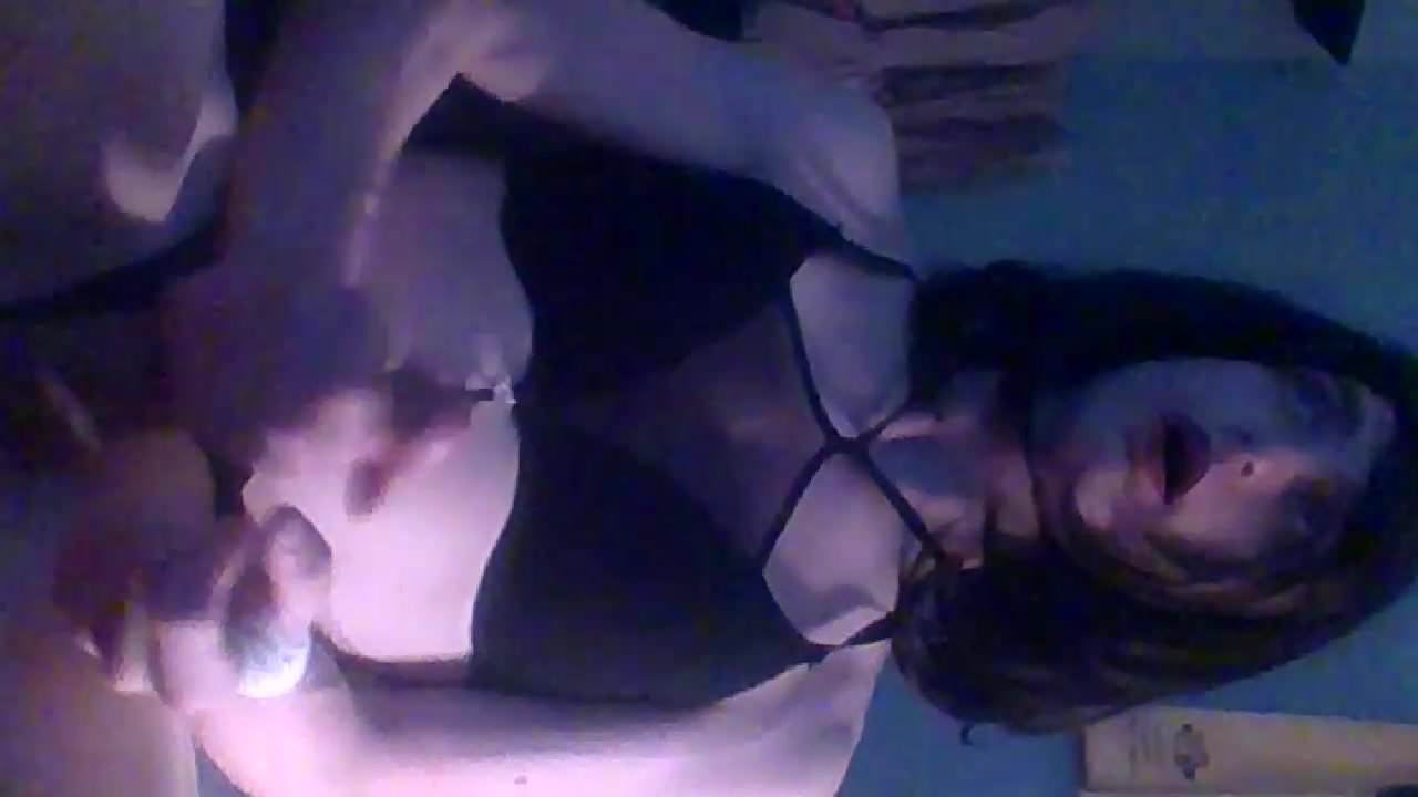Skinny body brunette chick enjoy vibrator live webcam chat sex