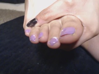Painting my Toe Nails Pastel Purple