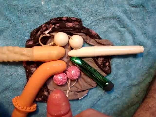 My husband masturbates his cock and cum closeup