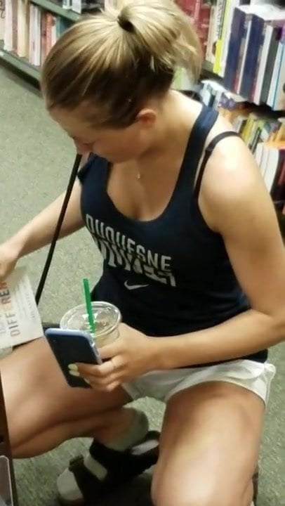 Girl in bookstore 