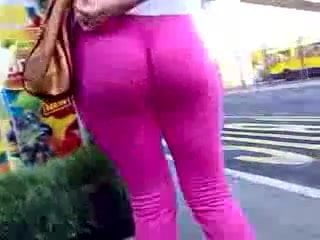 Hot bitch in Pink Leggings