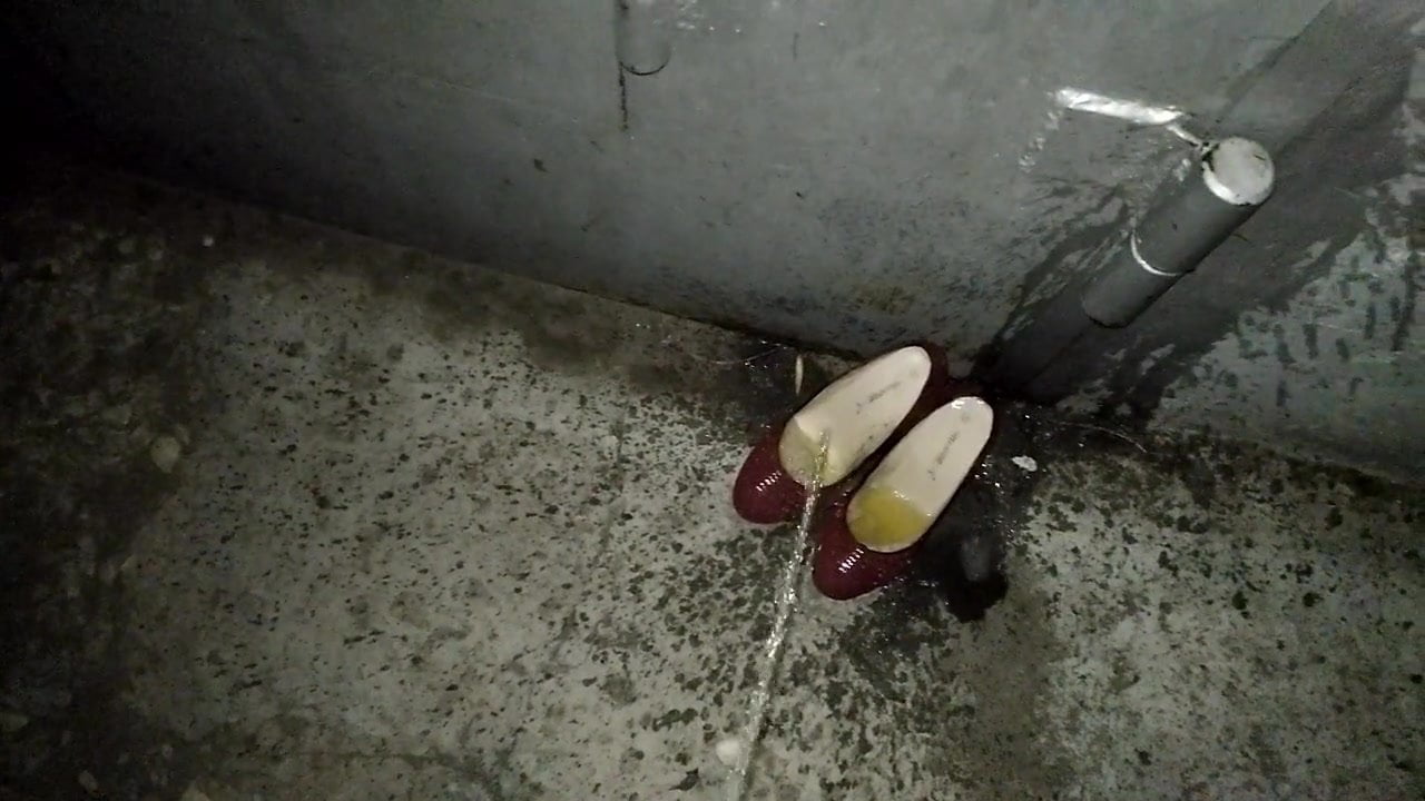 shoes pissing 7