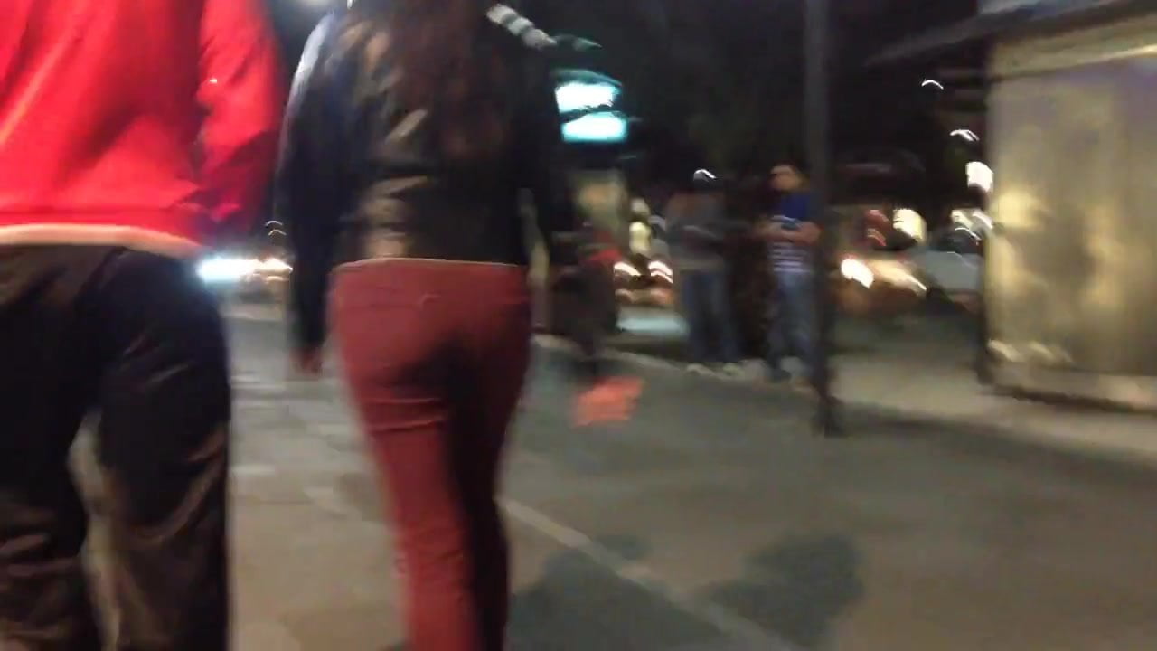 Red jeans, nice ass 