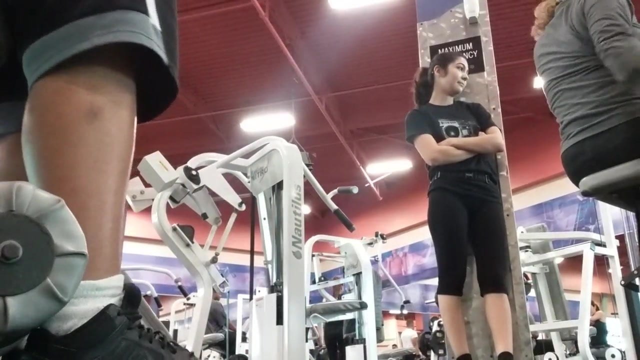 candid gym leggings