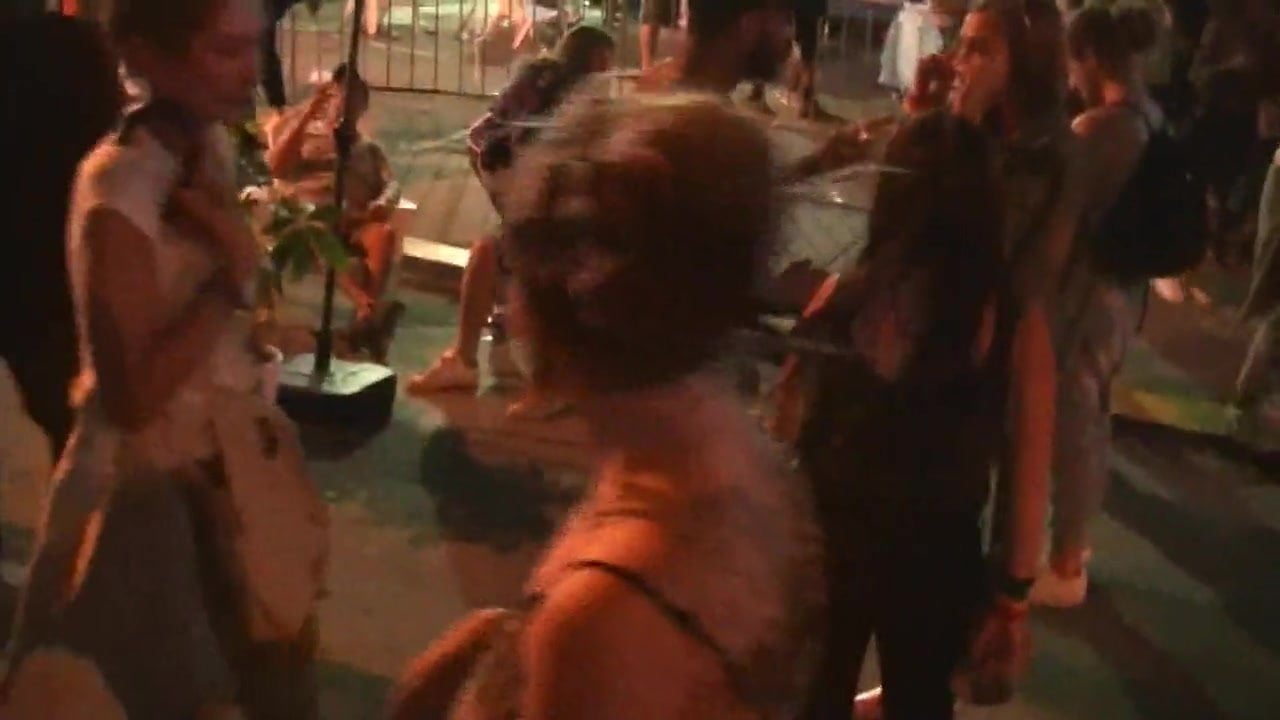 Sexy Thai bargirl fucks a tourist