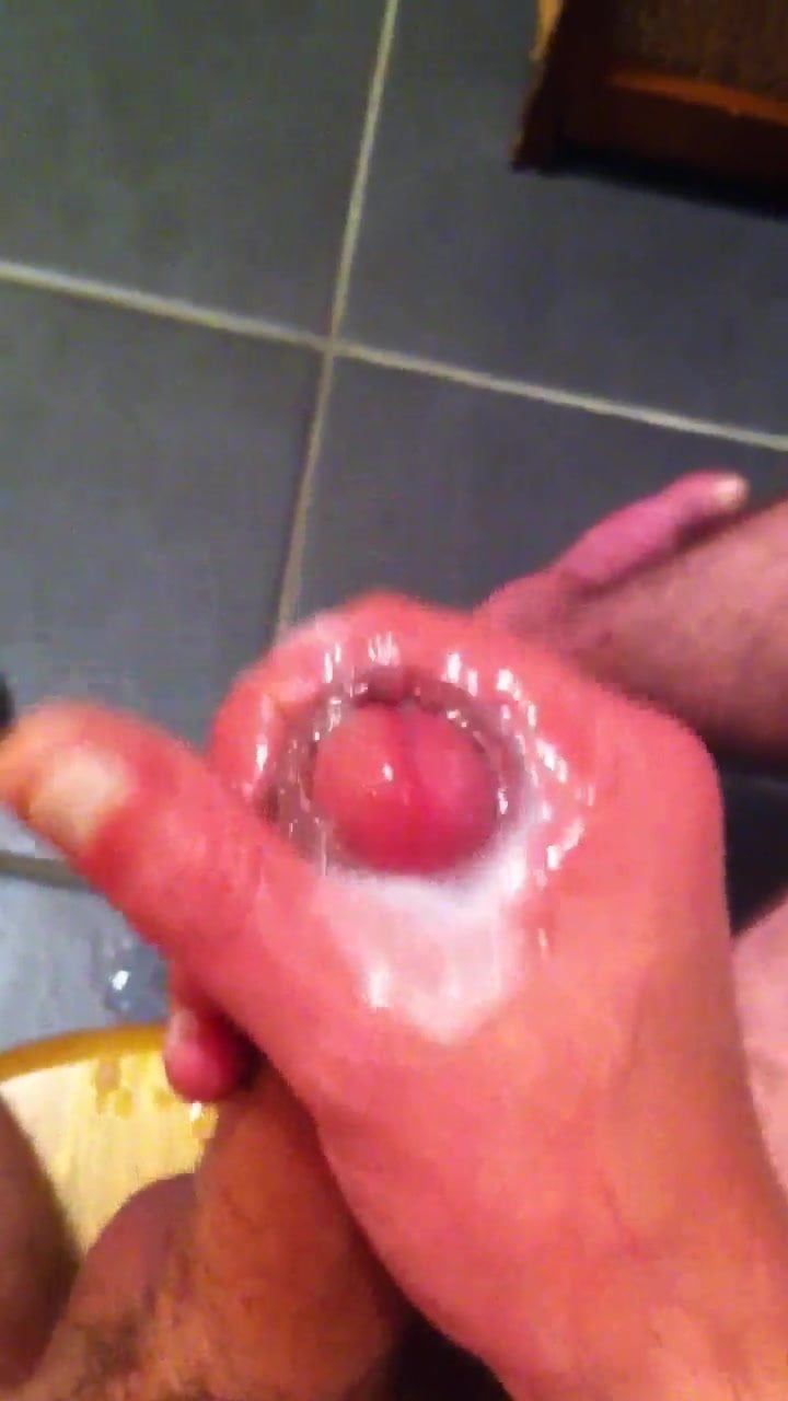 Quick wank before bed