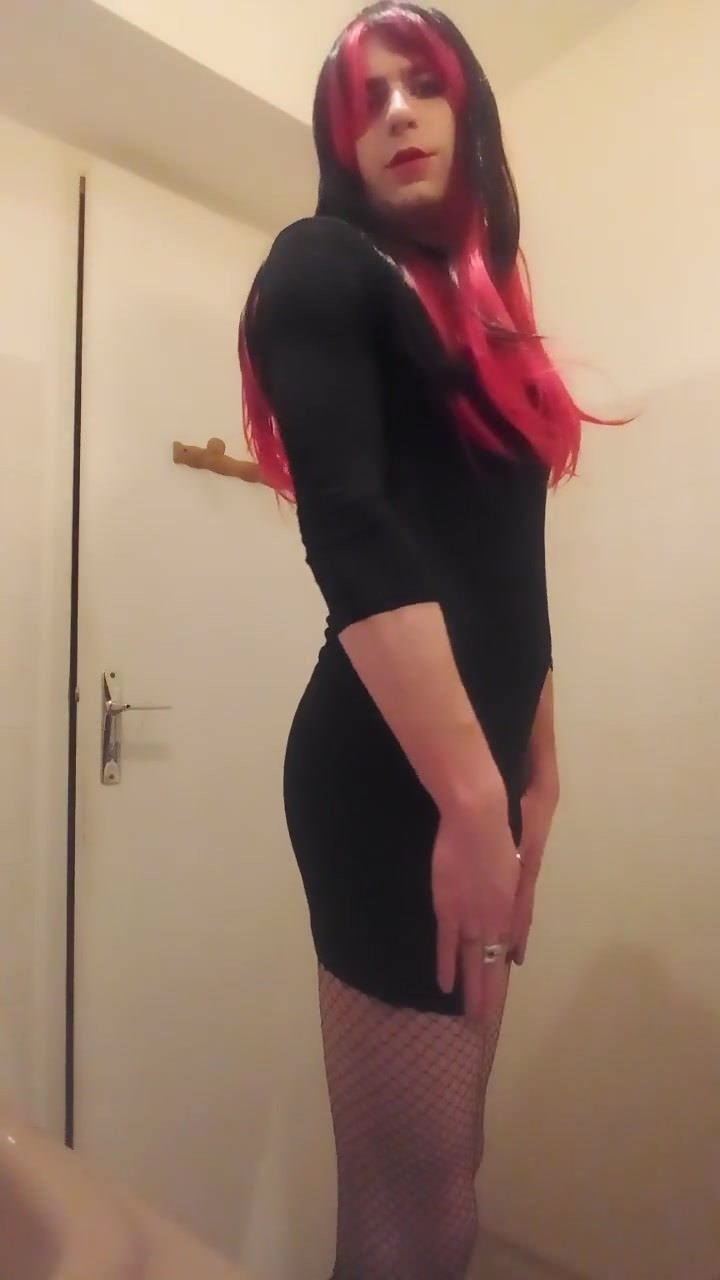 Sexy crossdresser kiss for you