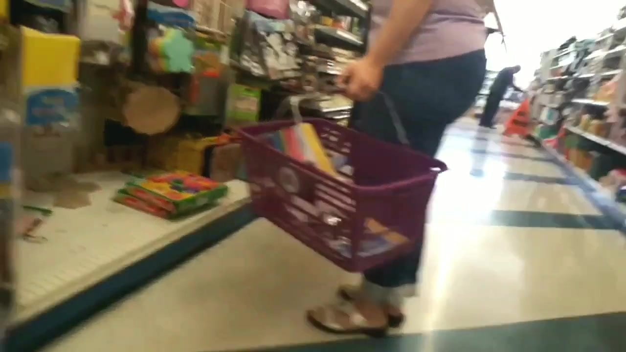 2 for 1 big booty milfs shopping