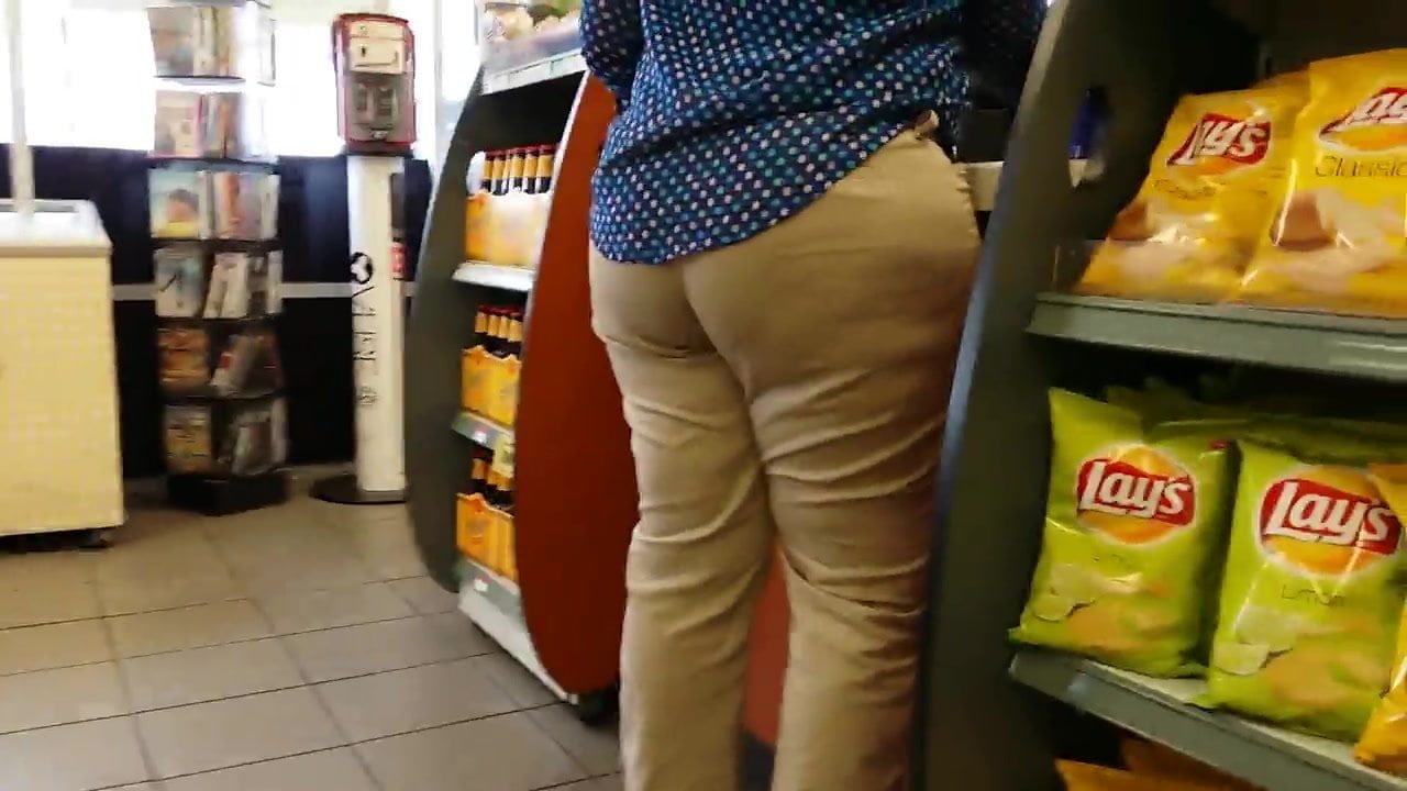 sexy ass bbw in khakis