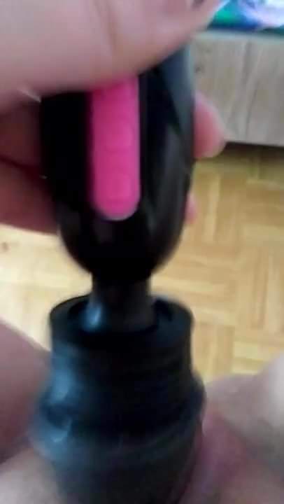 girl cums from vibrator