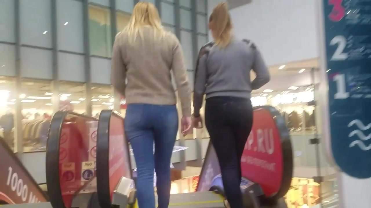 Two hot girls with sexy asses