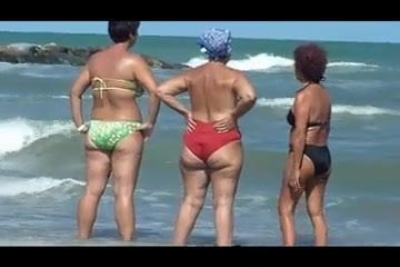 SEXY GRANNIES ON THE BEACH!!! OLDIE BUT GOODIE!!!