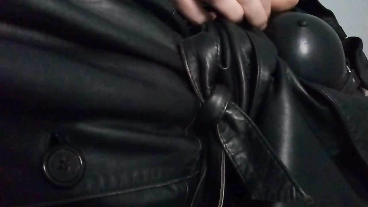 leather mac tease