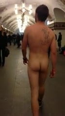 naked in the metro