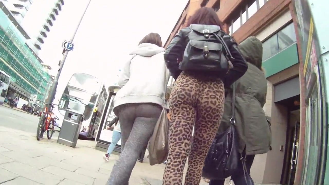 Leopard print legging teen ass jiggle