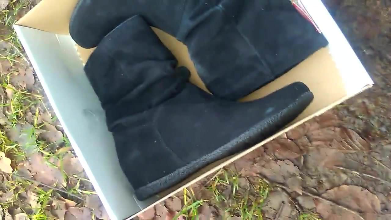 New Suede boots in water 