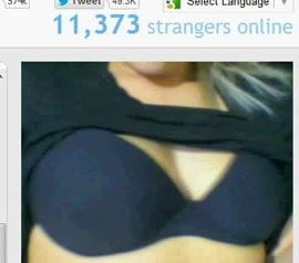 Omegle hot girl with Pink lips showing boobs