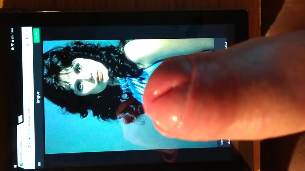 sexy teen gets his huge dick rock hard on webcam