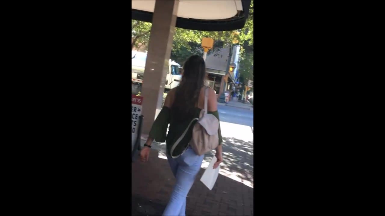 Candid - Big ass, tight jeans, high heels... perfect!
