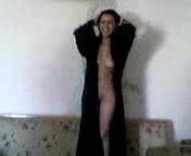 arabic girl striping great body2