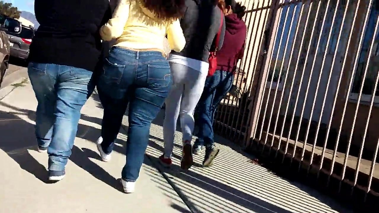 Thick curvacious latina booty