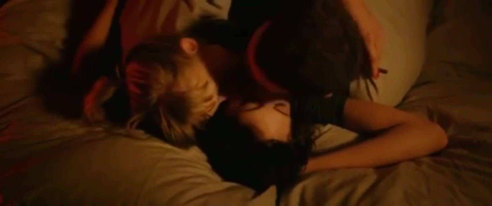 Sweet threesomes movie clip