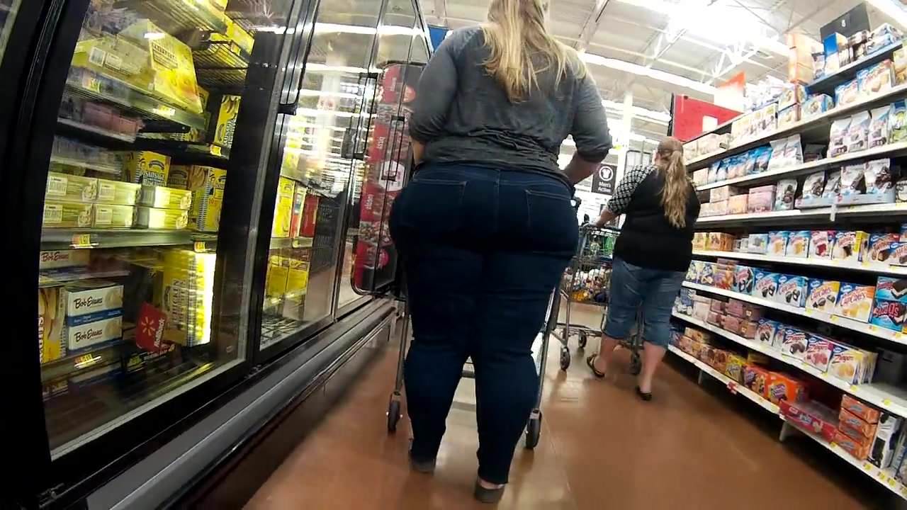 Butt you're having fun with these massive hips(Playtime)