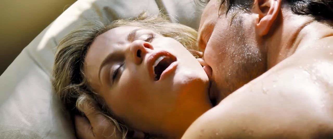 Brooklyn Decker Sex Scene from 'Stretch' On ScandalPlanetCom
