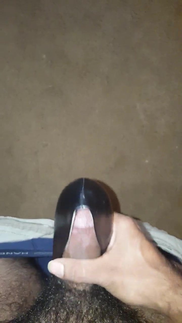 cumming on black heels 