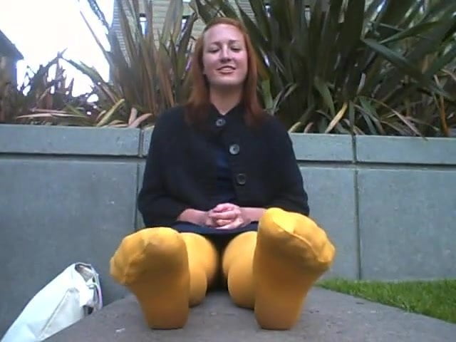 smelly yellow nylons