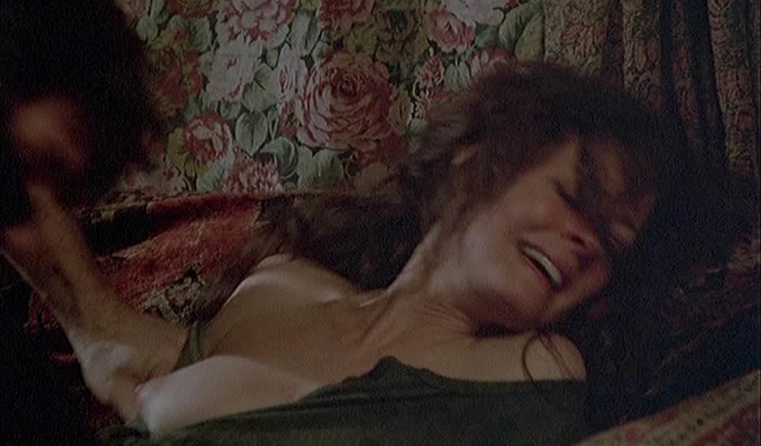 Susan Sarandon Nude Boobs And Nipples In King Of The Gypsies
