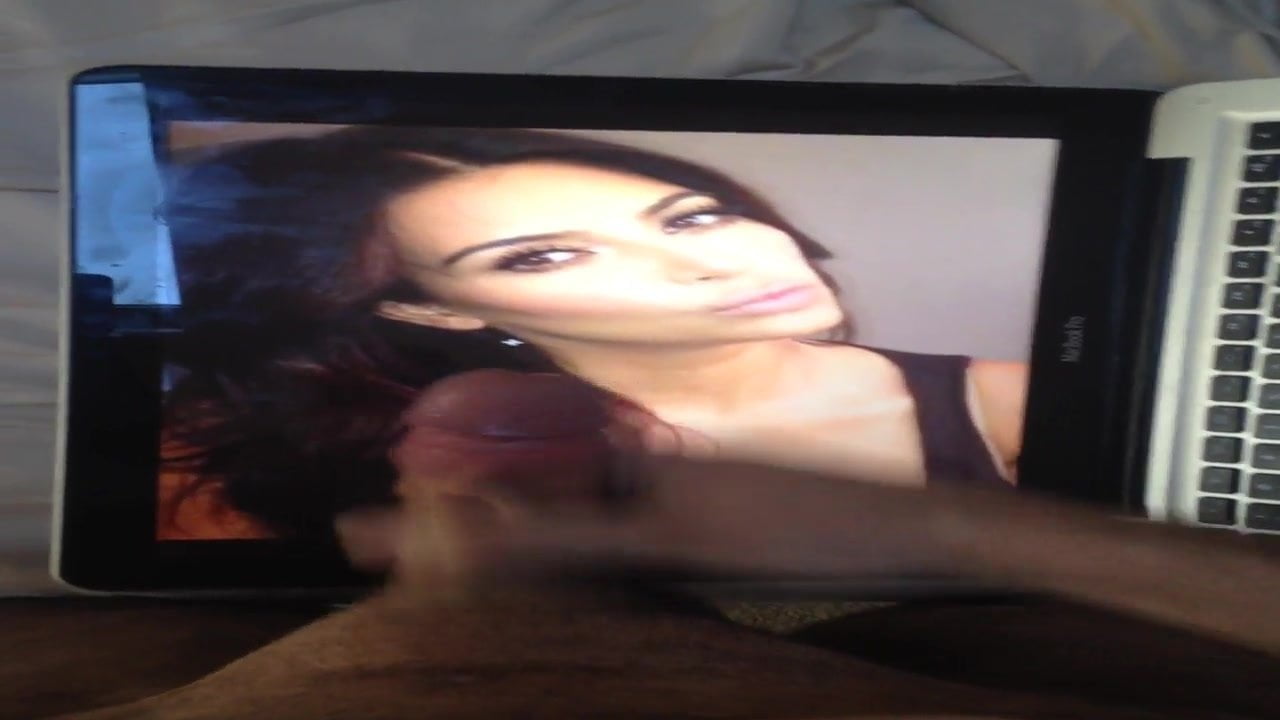 Kim Kardashian Selfie Cum Tribute