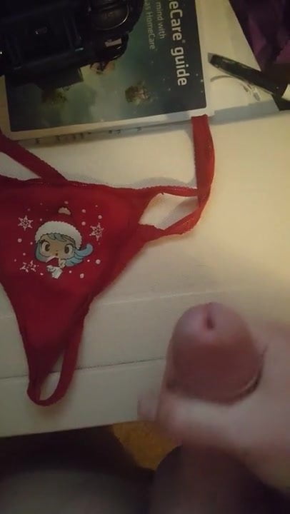 Friend has an aupair, heres her panties with my cumshot