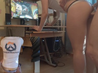 Fuck Gamer Girl While She Plays Overwatch - LazyCookies