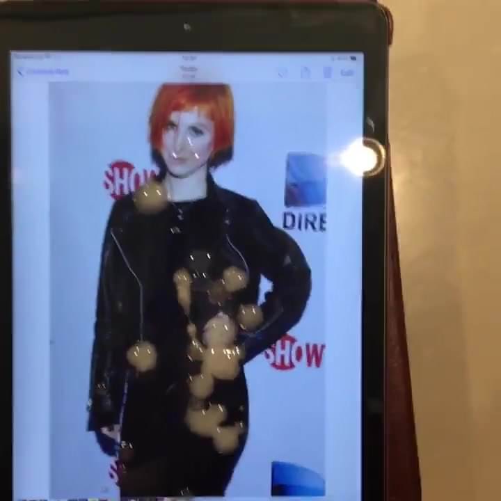 Holiday Cum Tribute for Hayley Williams