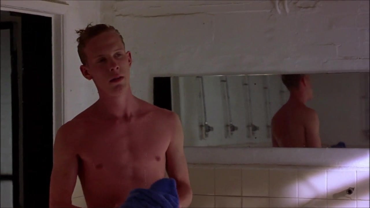 Laurence Fox - The Hole (Frontal)