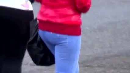 Candid - Nice Ass In Tight Jeans