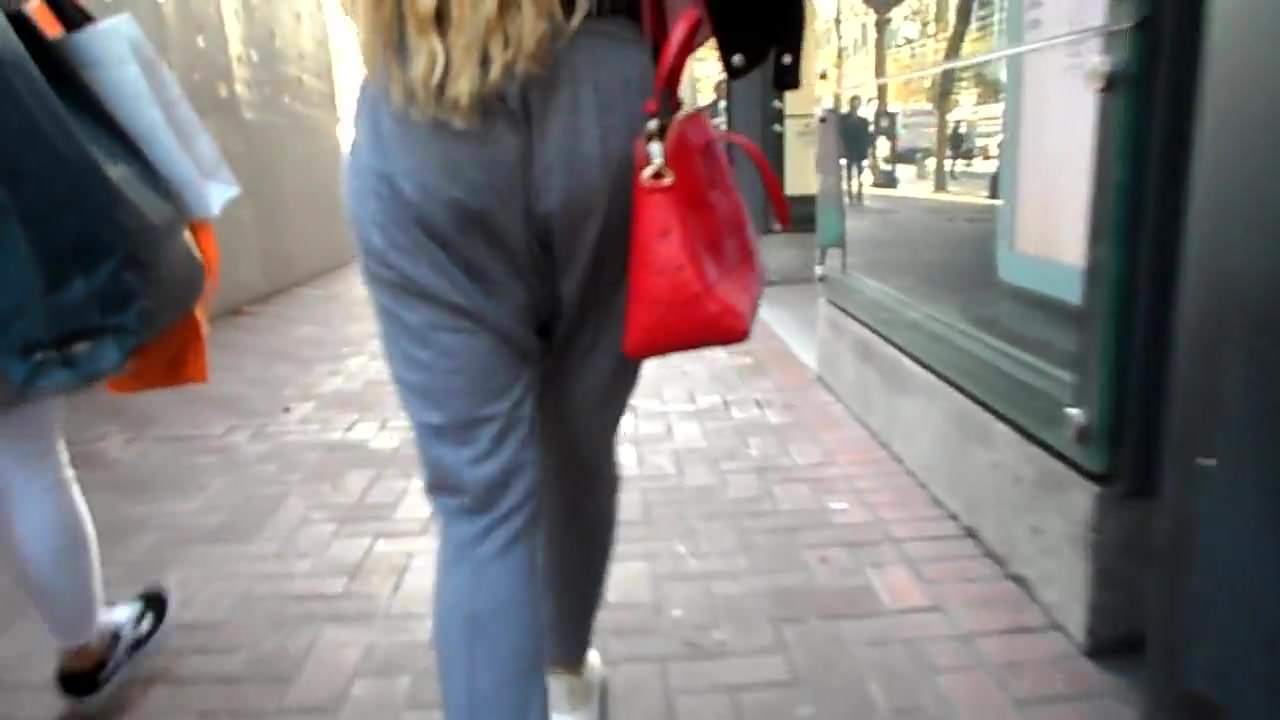 BootyCruise: Downtown Baggy Pants Cam