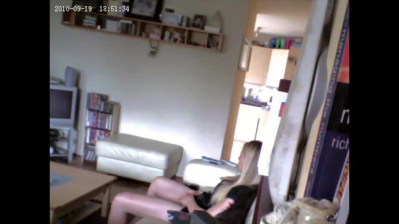 Girl caught masturbating, hidden cam