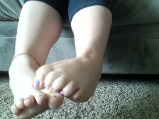 do you like my little toesy