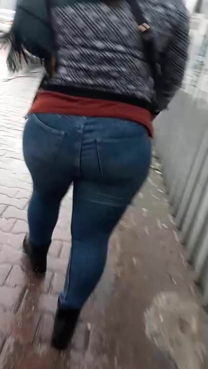 Turkish Big Fat Ass Walking