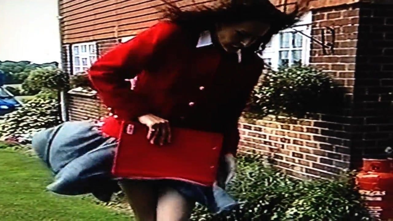 Windy Skirt Problem In Front Of Workmen