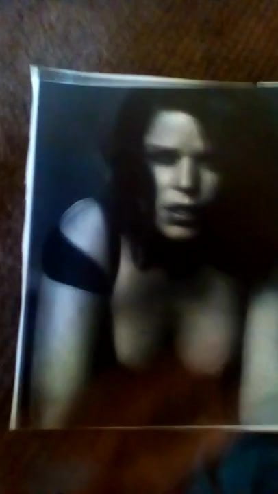 Morning    with     neve    campbell