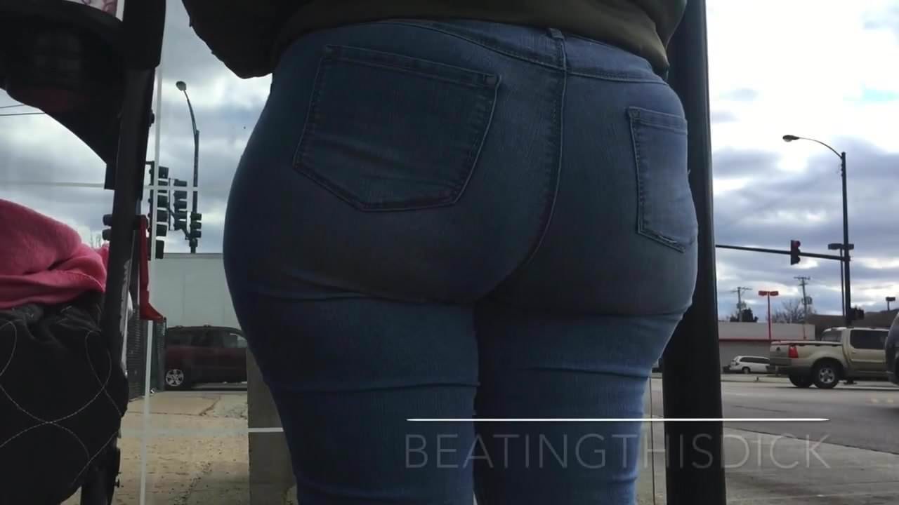 BBW NO PANTIES IN JEANS THIGHS AZZ AND CAMEL TOE 