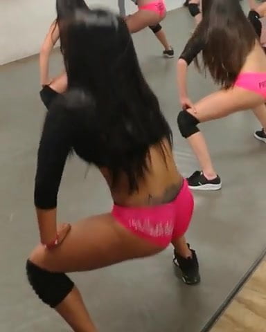 Chilena twerking booty shake legs sluts shorts