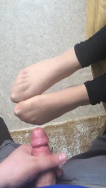 Cum on Nylon Feet 2