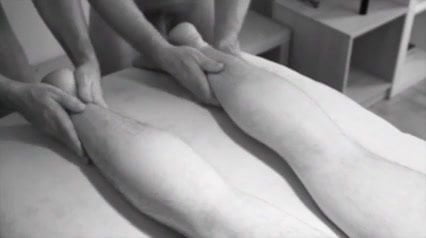 Erotic Four Hands Massage by Julian & Peter (GayMassage) 