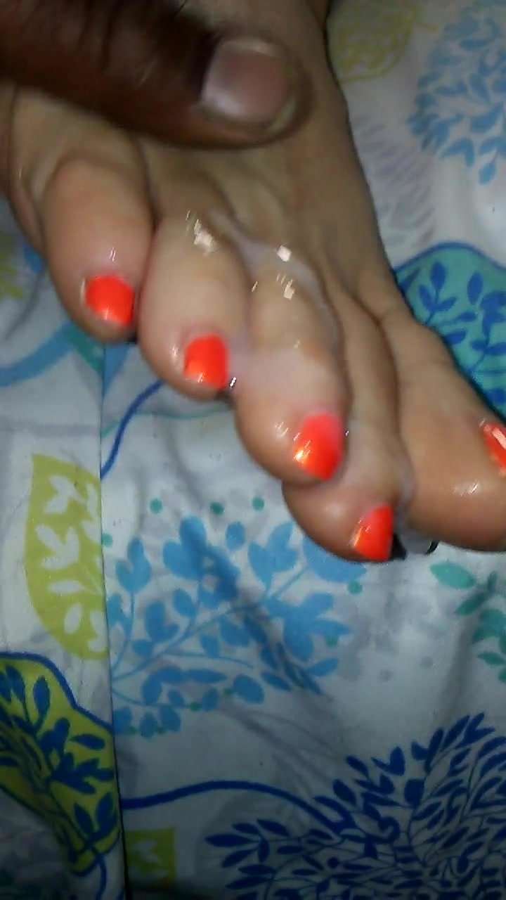 Rough soles wife mature toes cumshot 